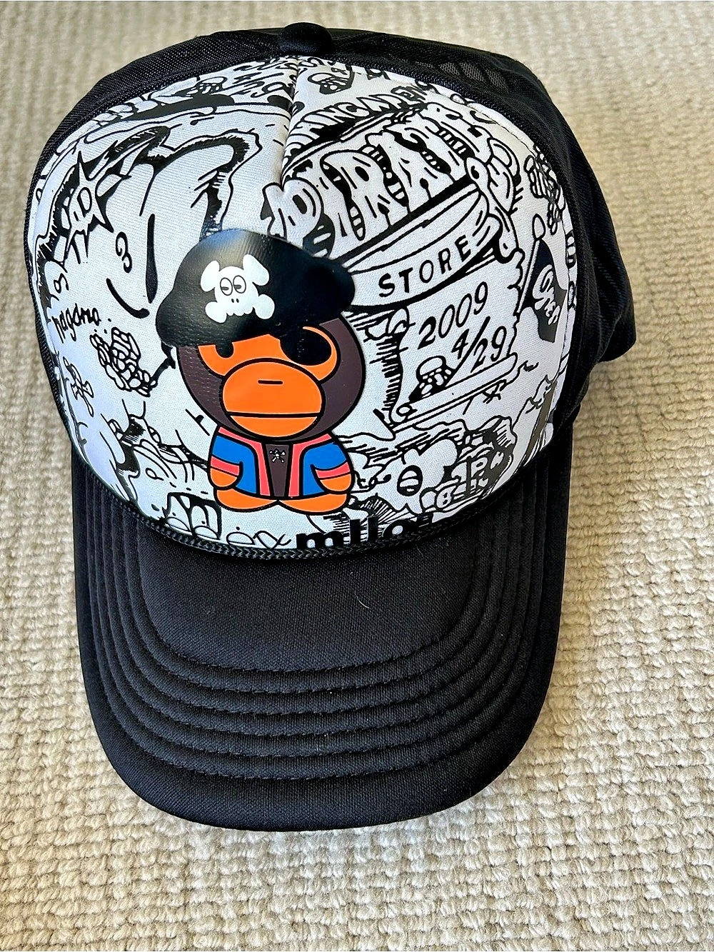 DOTHIS Graphic Trucker Hat in Black & White Like New
